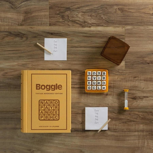 Boggle Vintage Bookshelf Edition Board Game